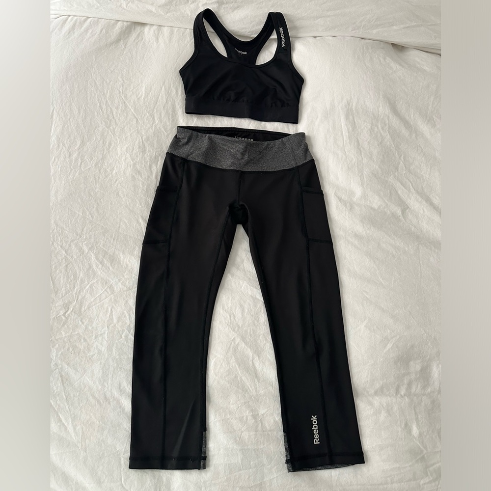 Reebok fitness set size XS color black and gray (bra and leggings)